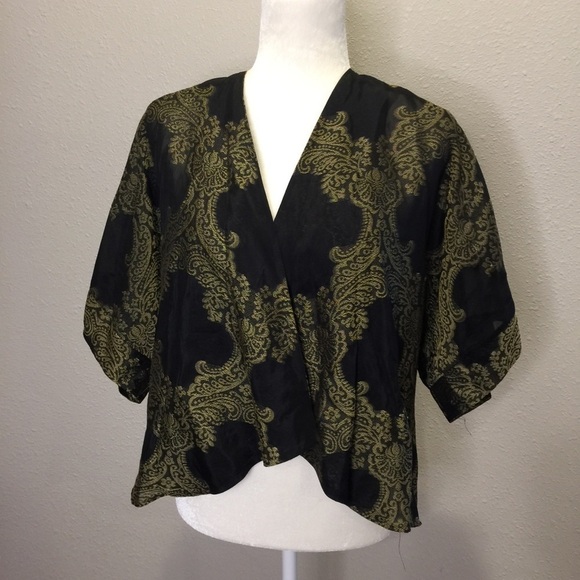 Urban Outfitters Pins & Needles Black & Gold Kimono XS - Picture 3 of 4